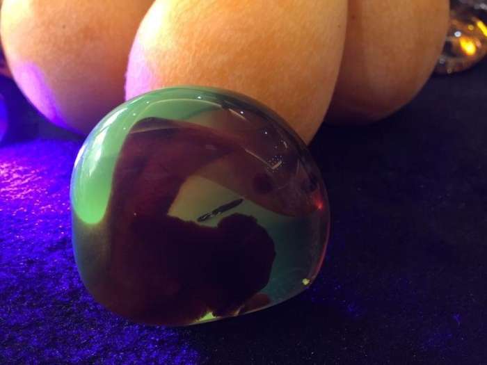 琥珀蜜蜡对人体的功效作用,琥珀蜜蜡的功效