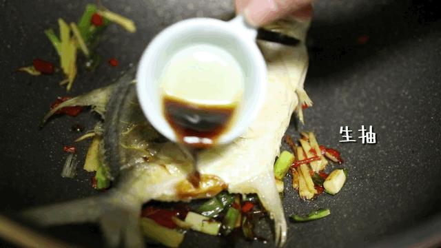 鲳鱼这样做才好吃不煎不炸不清蒸,清蒸鲳鱼最简单的做法第一美食