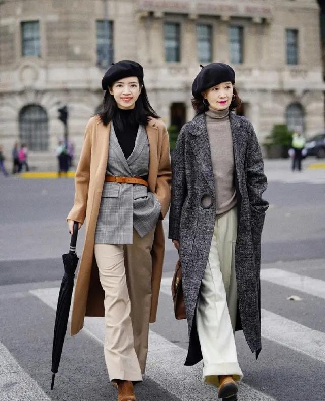 脸圆怎么显脸小又利落,脸大怎么穿搭学生