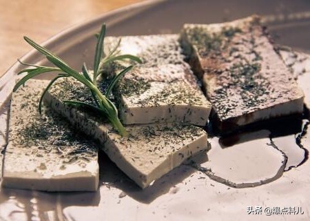 小县城创业开什么小店最稳妥赚钱,小本投资开个什么店最赚钱项目