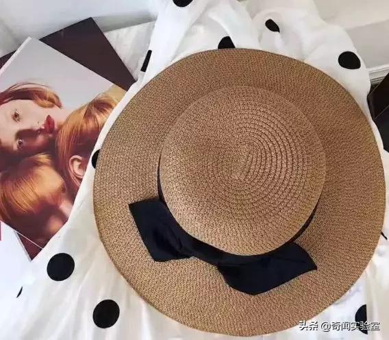 终于找到一款显脸小的草帽,最近流行的草帽前十款