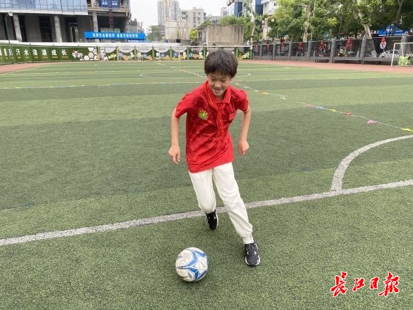又一个“小王霜”！武汉这个小学女生入选“全国校园足球国家队”