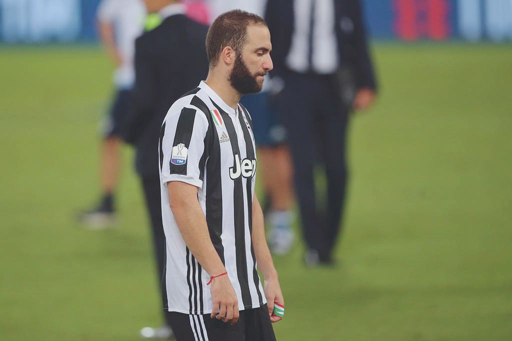 意甲尤文萨里c罗,c罗现在还在尤文图斯吗