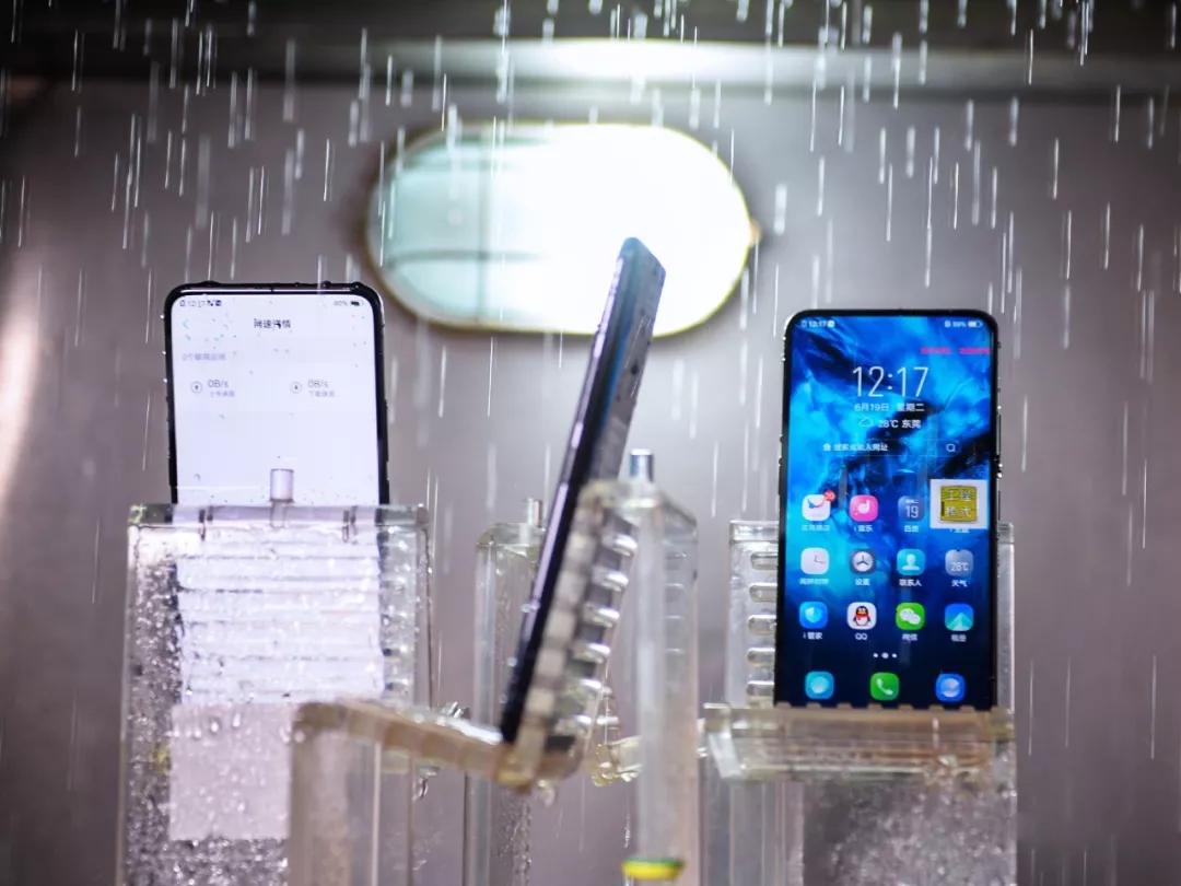 vivo质量堪比诺基亚,vivo手机和苹果手机5年后对比