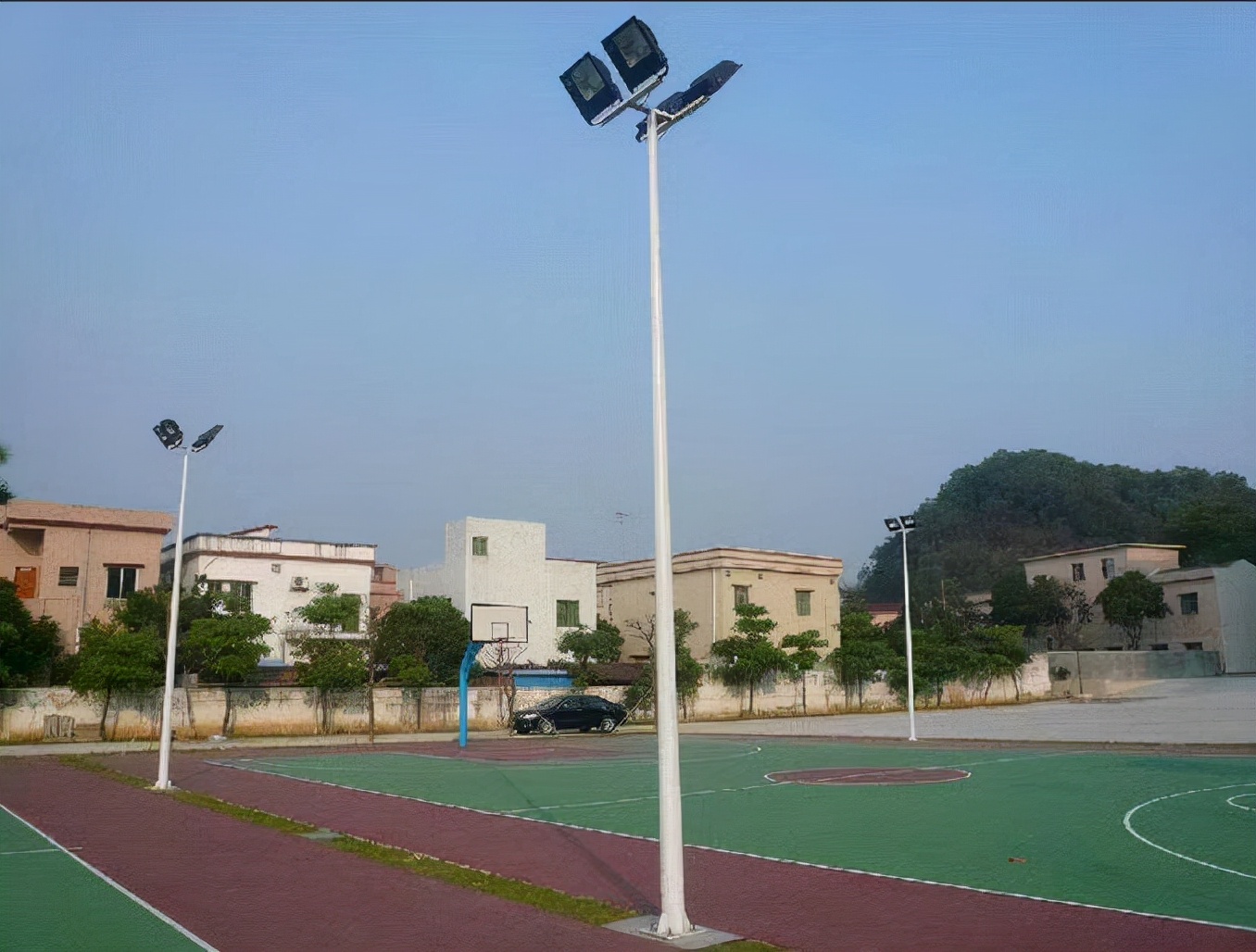 球场投光灯安装,球场装灯