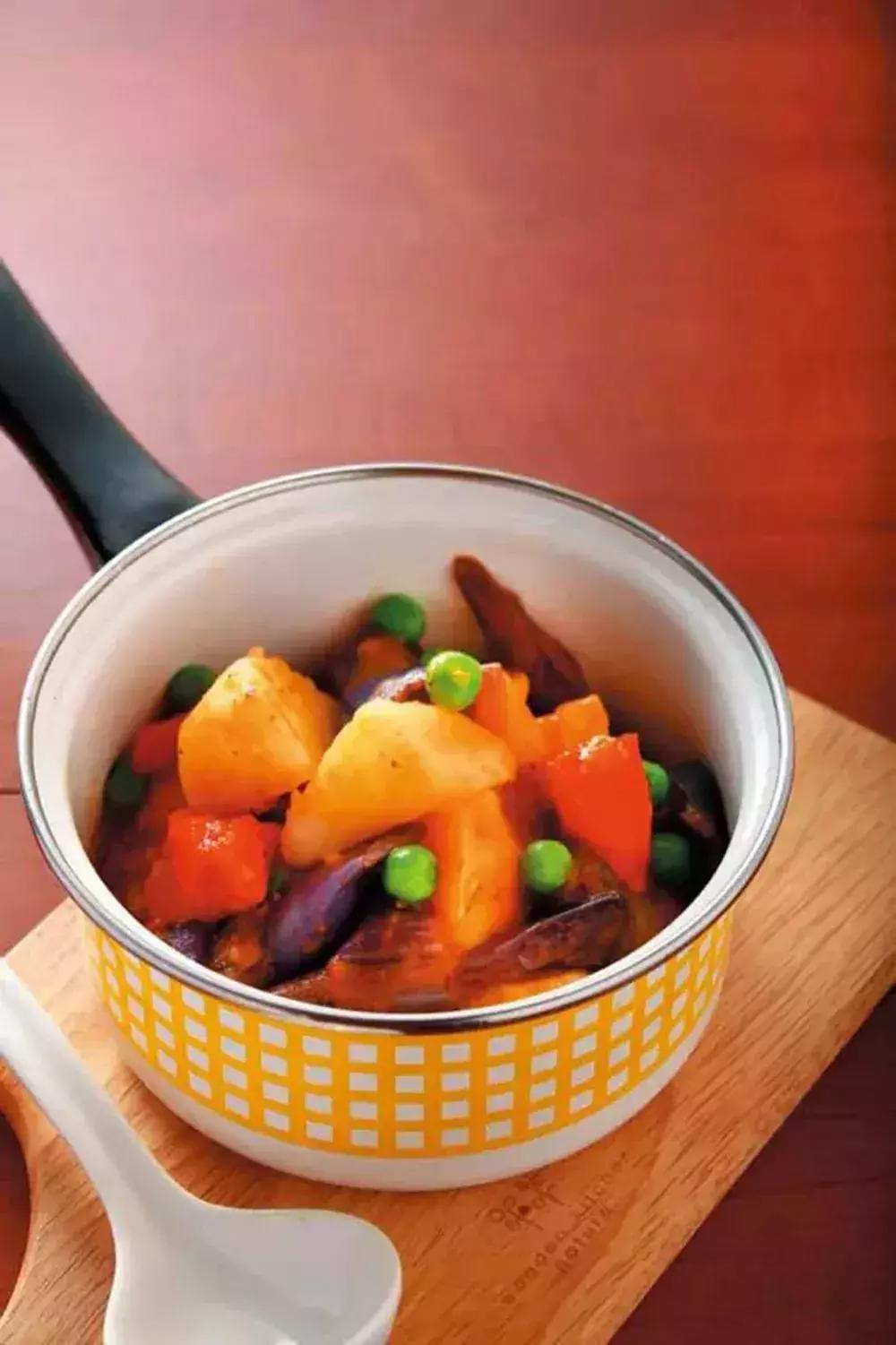 冬季养生食谱100道菜谱,冬季滋补又暖身的食物