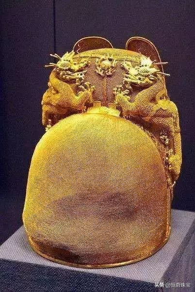 周大福和老凤祥的黄金首饰哪个好,周大福古法黄金手镯值得买吗