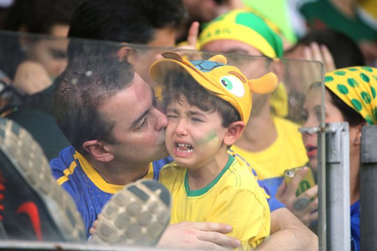 巴西最近一次足球赛,巴西队无缘世界杯四强