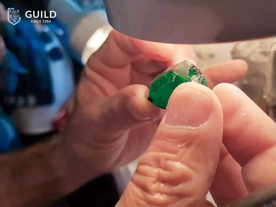 杜十娘怒沉百宝箱电影1981,杜十娘怒沉百宝箱里的箱子