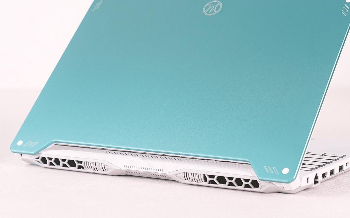 性能怪兽，5900HX+RTX3070，2.5K屏幕，华硕进阶版天选2笔电测评