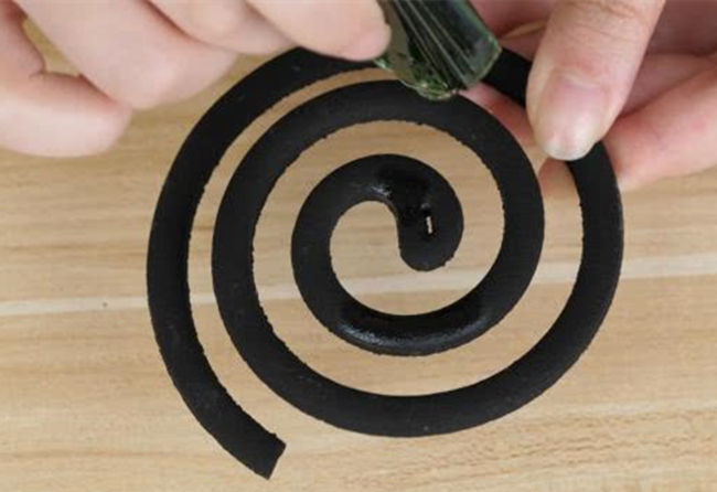 风油精治嗓子疼是直接滴嗓子里吗,生活有妙招风油精