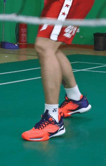 学会这两招没人敢欺负你,一招应对偷发后场球