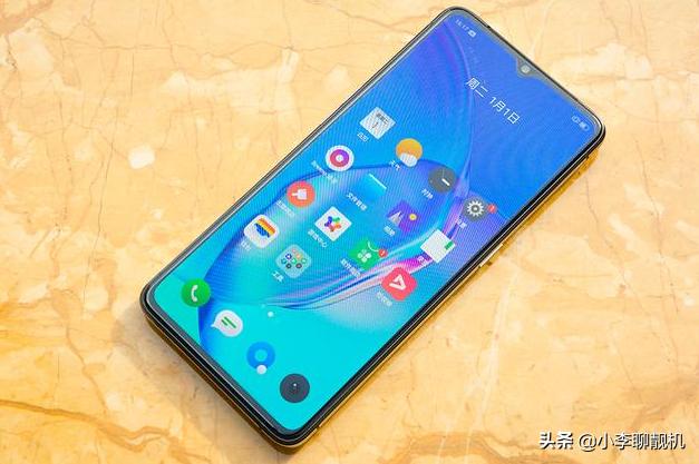 6400万+骁龙730G+NFC+VOOC4.0仅1599，名副其实的最强千元机