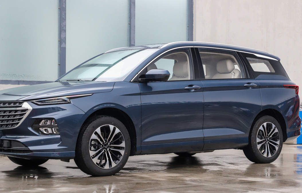 五菱凯捷七座混动最新款介绍,什么车对比五菱凯捷更好更实用