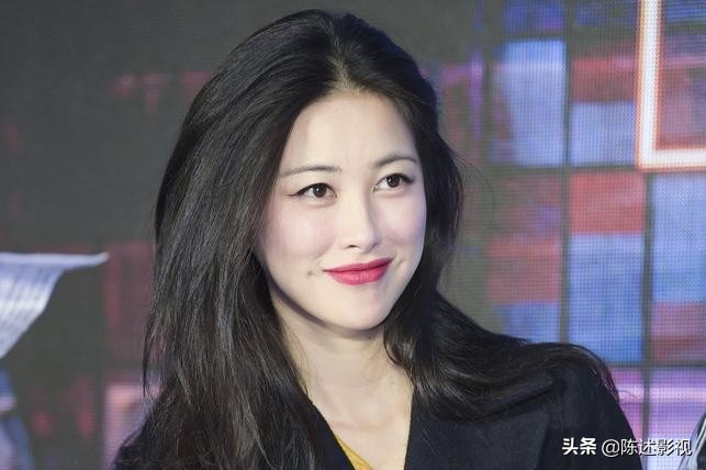 梨涡明显的女明星,有梨涡笑起来很好看的女孩