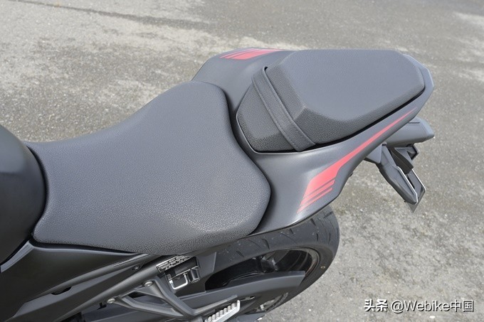 川崎z900跟川崎z1000有什么差别,川崎Z900驾驶体验