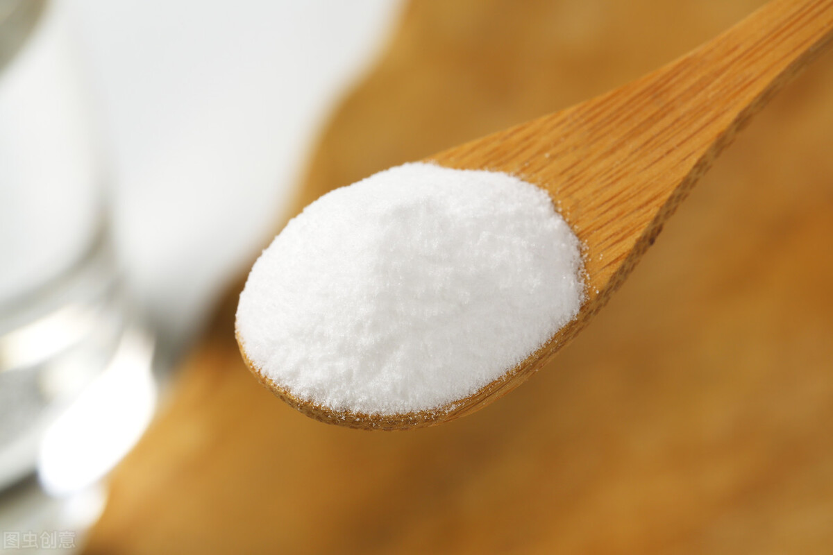 用洗衣粉洗鞋鞋子发黄怎么救,什么清洗剂能把鞋子清洗干净