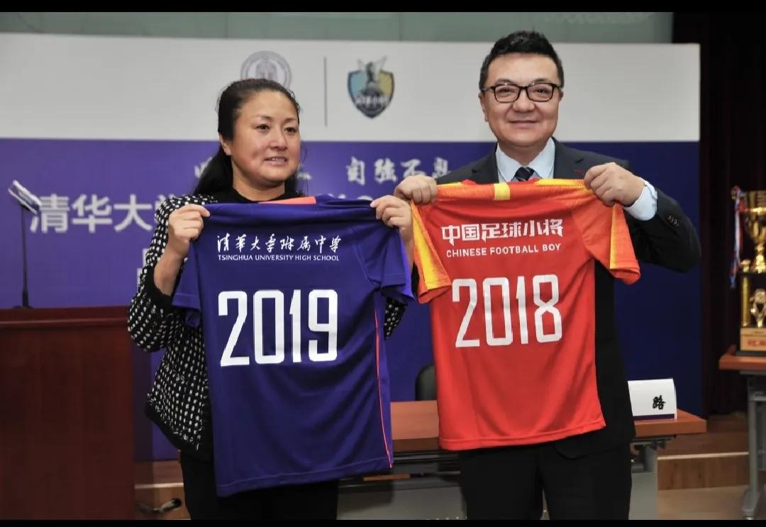 董路国内最好的足球评论员,董路谈自己对中国足球的贡献