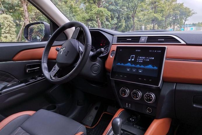 三菱劲炫suv手动最高配价格,三菱劲炫手动挡的最低价