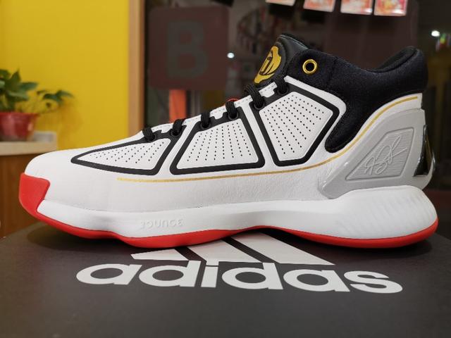 罗斯10玫瑰10年配色,玫瑰10年篮球鞋