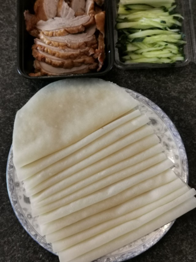 烤鸭小薄饼的家常做法,烤鸭小薄饼的做法