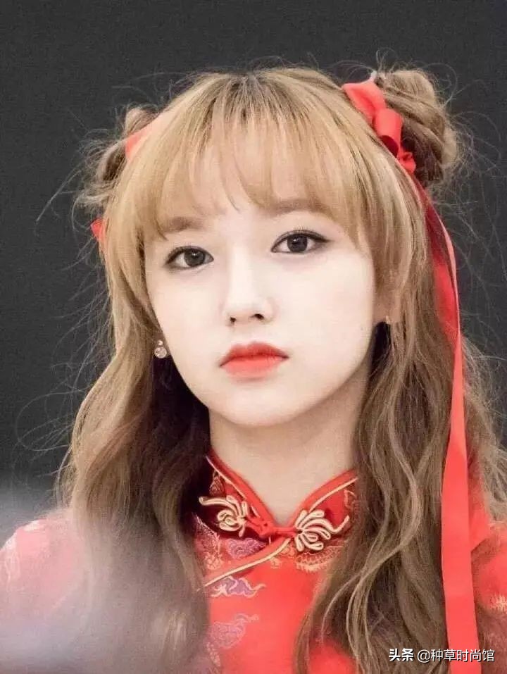 花瓣丸子头学生党蓬松,古风丸子头前额花瓣头饰