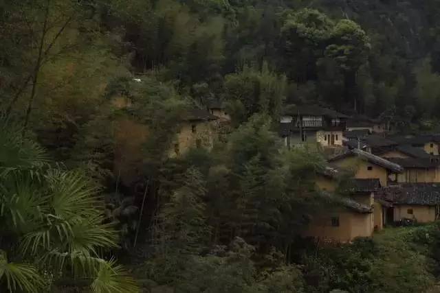 与尔同销万古愁上一句是什么,与尔同销万古愁李白哪来的愁