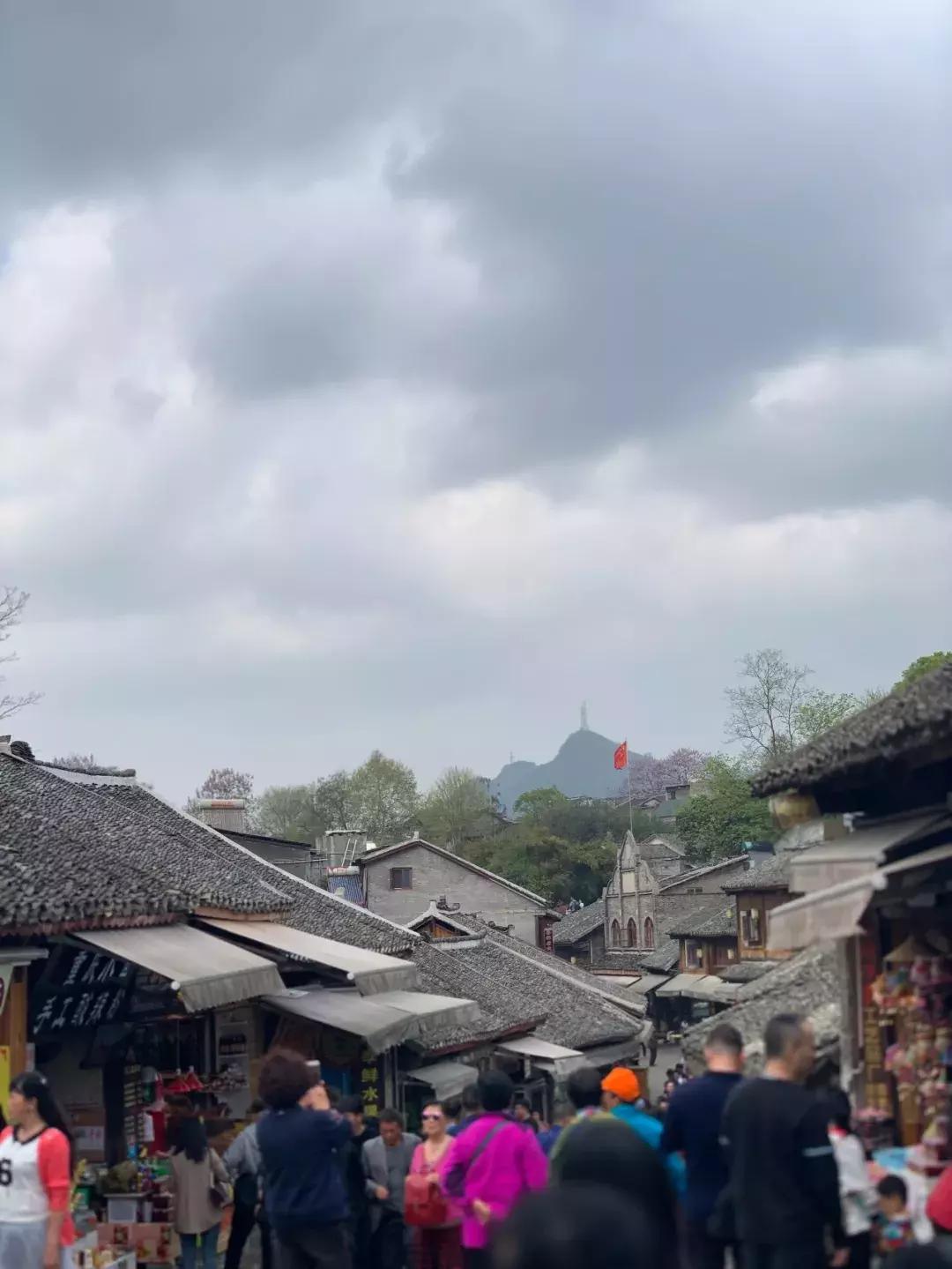 贵阳最好吃的糕粑稀饭,贵阳青岩古镇哪家糕粑稀饭正宗