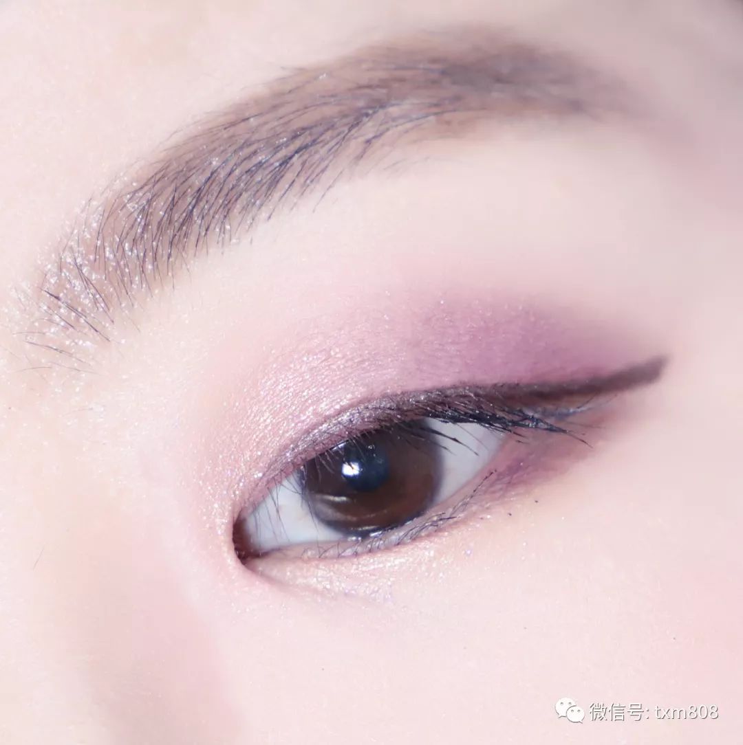 桃粉色系眼影盘,精致的猪猪女孩眼影推荐