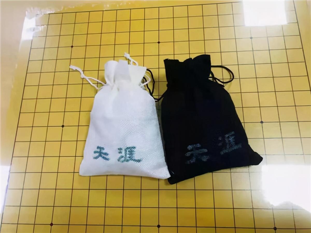 病床上的神奇围棋老师：心中有棋，人生便有了风景