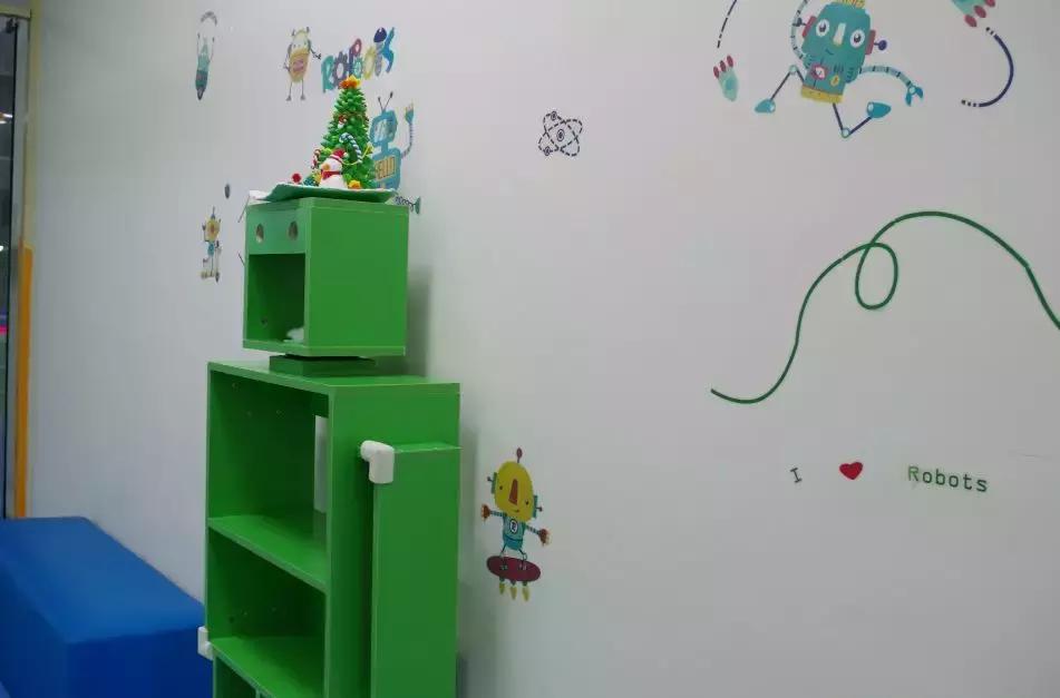 玩乐高、学编程、做实验，东莞值得考虑的创客机构都在这里