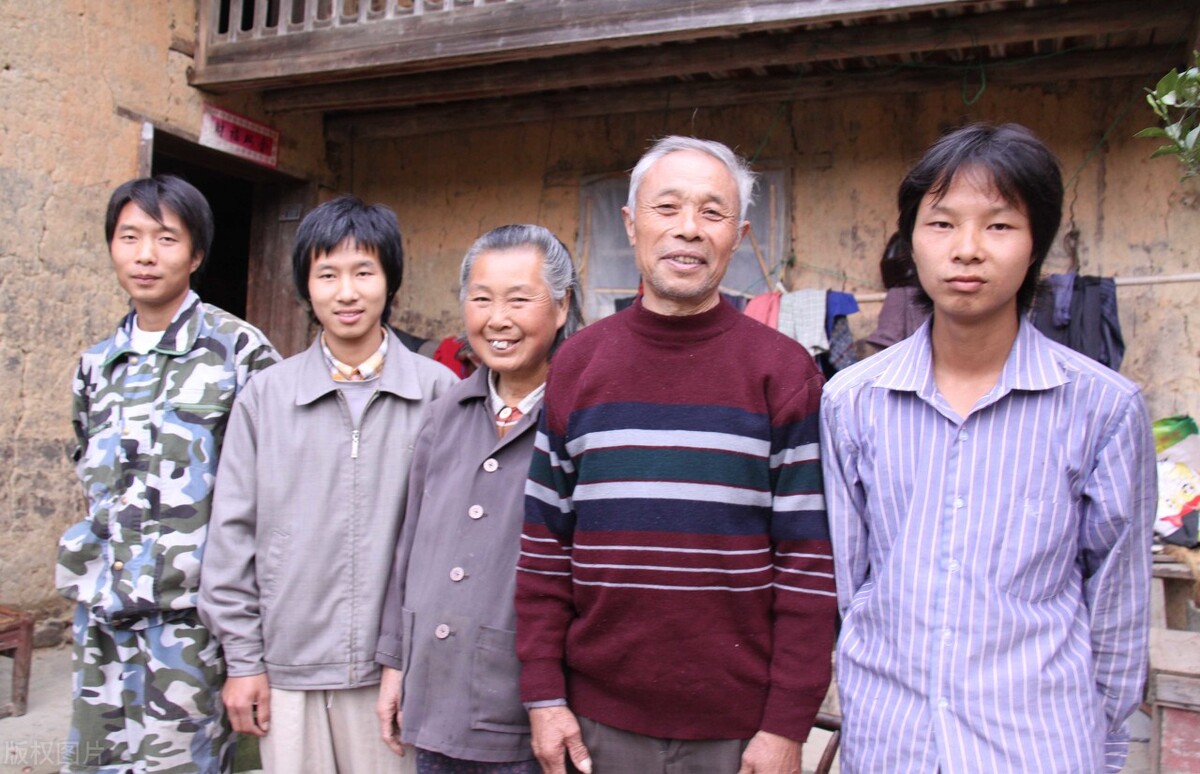 农村遇见不说理的邻居怎么办,农村遇到不说理的邻居怎么处理