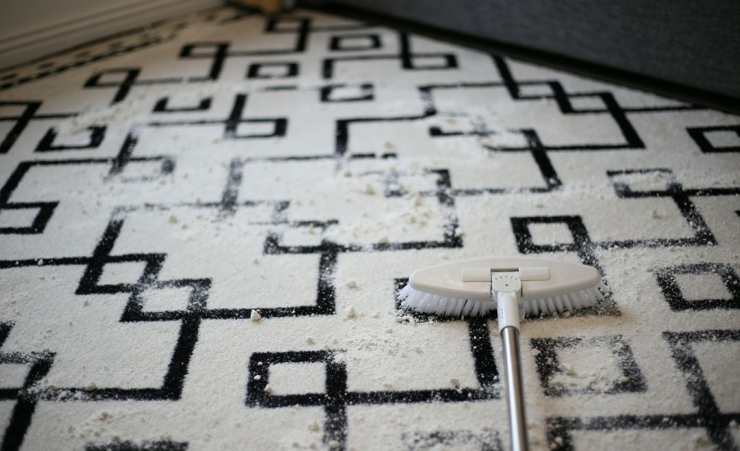 玻璃胶里面发霉怎么彻底解决,玻璃胶严重发霉怎么办