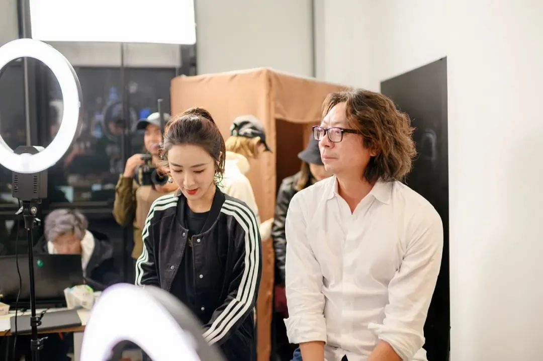 郎朗10亿身价,郎朗现在身价多少亿