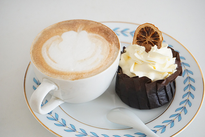 新手简单初级甜品纸杯蛋糕,家用奶油纸杯蛋糕怎么做