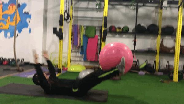 室内体能训练一周计划,新手静态体能训练动作