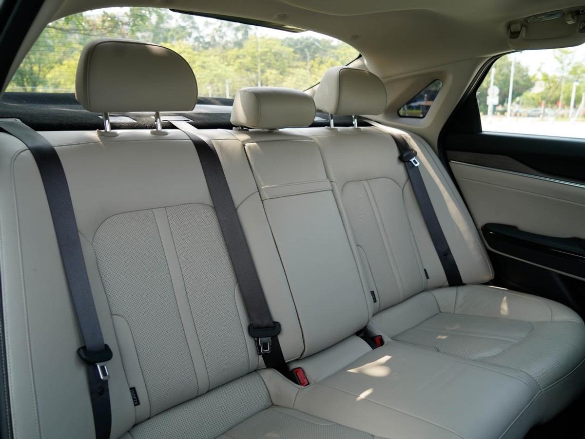 新款起亚k5凯酷安全性怎么样,起亚k52014款2.0latluxury