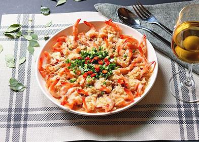 蒜蓉开背虾蒸粉丝的做法家常,彩虹小厨做的蒜蓉粉丝蒸虾