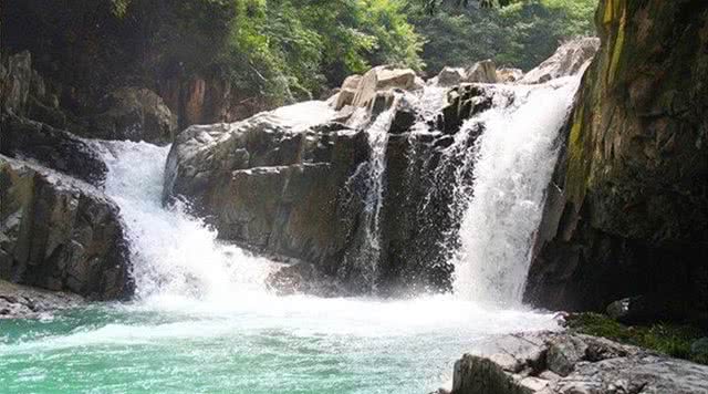 浙江有哪些有瀑布的旅游景点,浙江旅游景点推荐瀑布