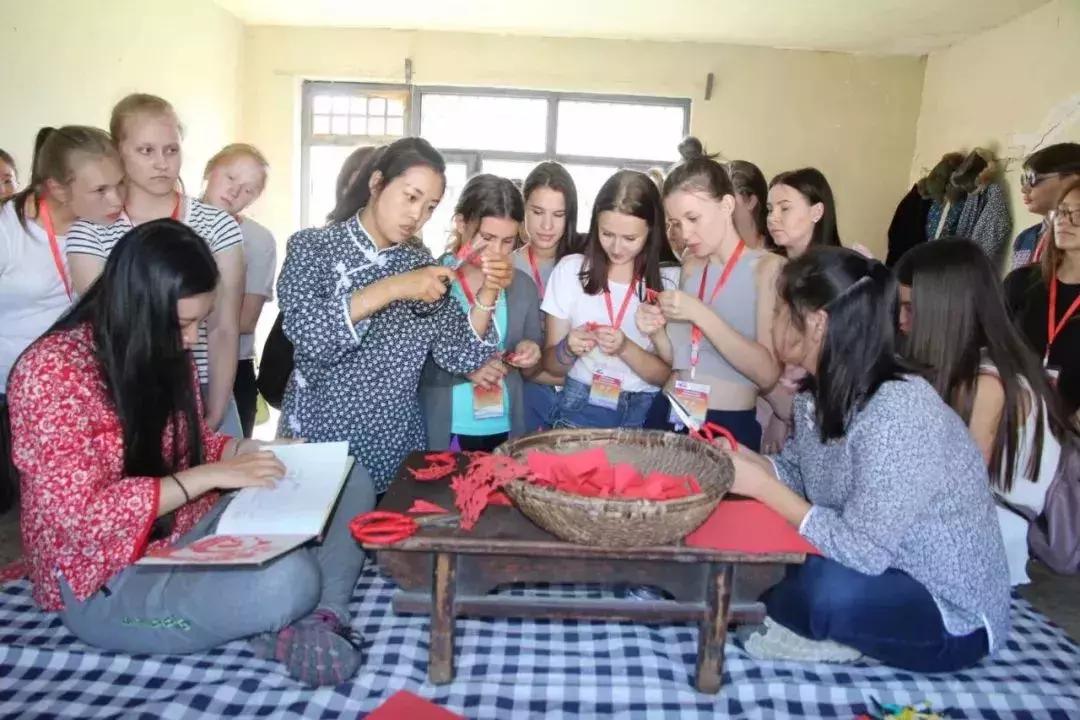 浪漫冰雪游玩攻略,浪漫冰雪夜场