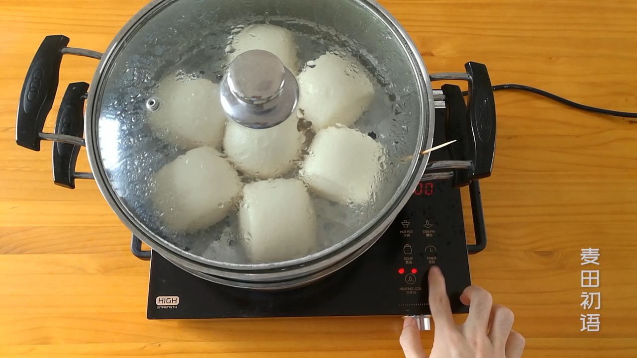 香味十足的奶香馒头，超级松软有弹性，不坑洼不缩皱的秘密都在这