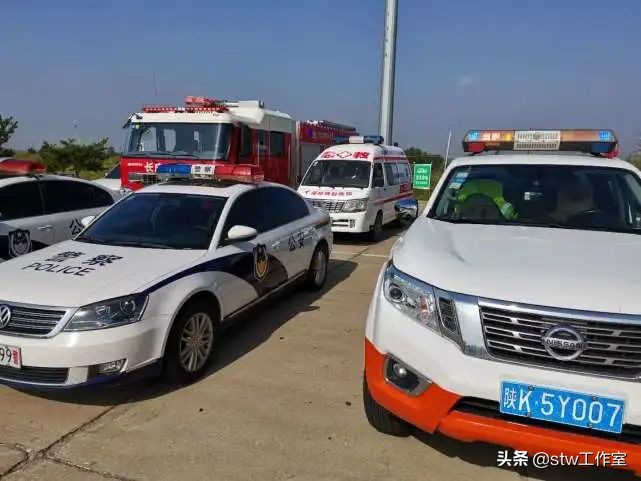 榆林博爱医院联合多部门开展交通事故应急演练