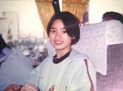 林依晨幻灭史7年嫁豪门,“童年女神”林依晨的幻灭史