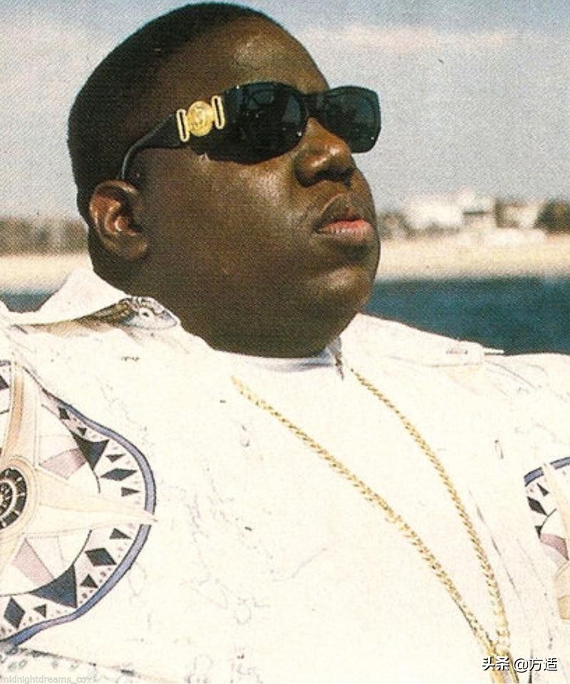 说唱歌手喜欢戴的眼镜,说唱歌手戴的无框眼镜推荐