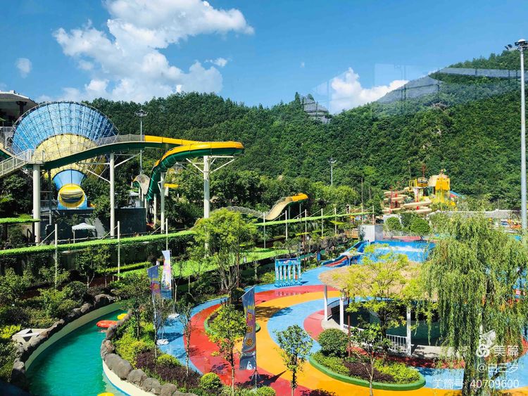 金秋十月共度国庆,金秋十月迎国庆举国同庆