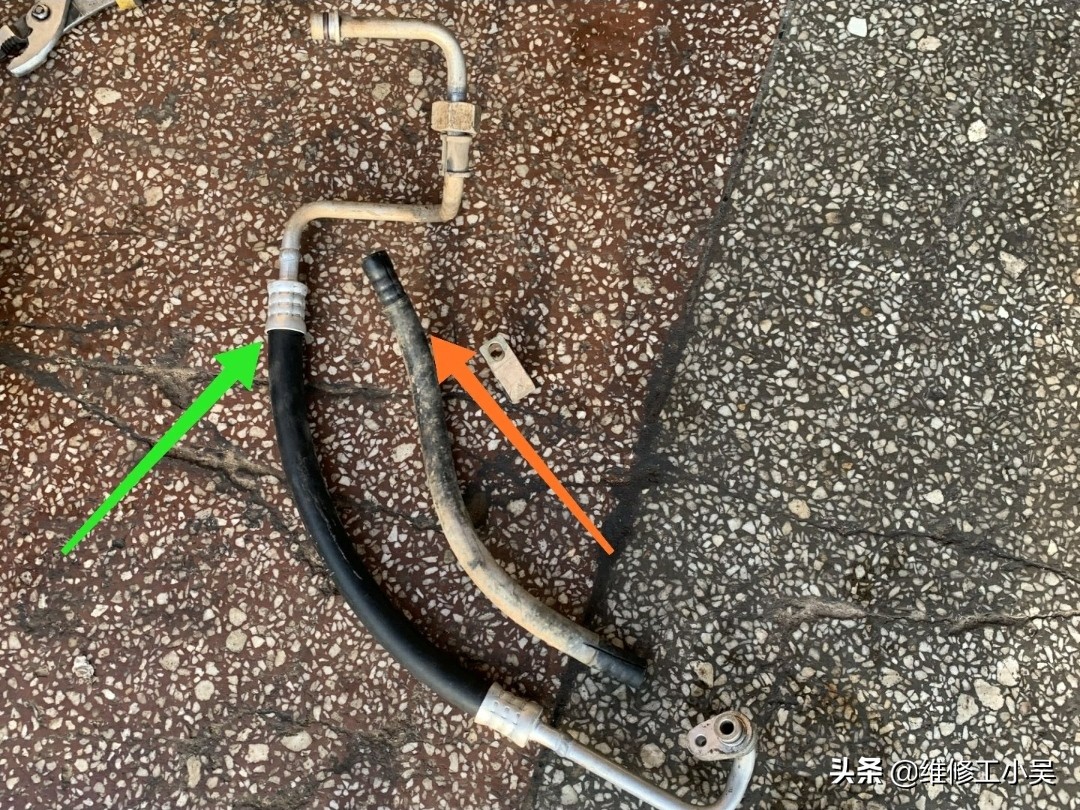 空调修理师傅泄漏氟利昂,汽车空调管道漏氟维修多少钱