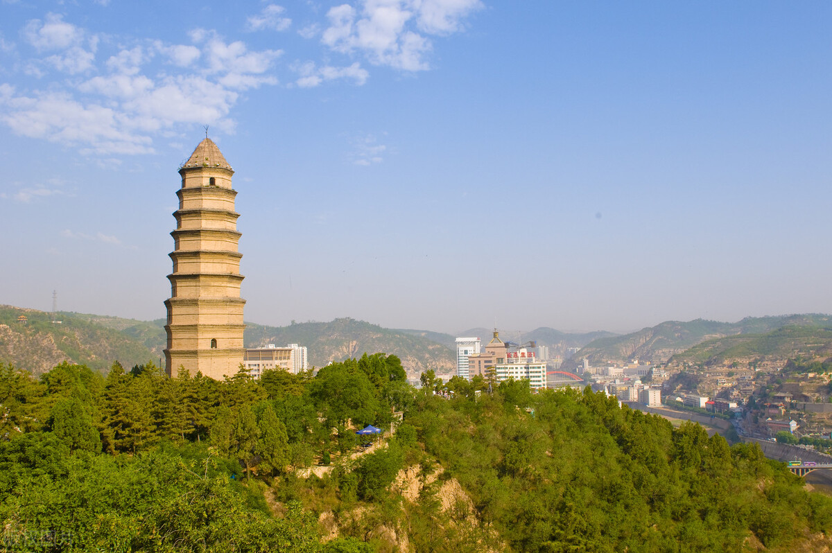 *园春沁**·延安