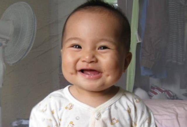 宝宝鼻子有青筋是什么原因,宝宝鼻子有青筋什么原因