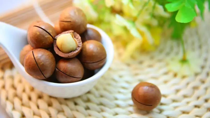 熟坚果受潮变软了吃了怎么办,带壳坚果受潮了怎么恢复酥脆