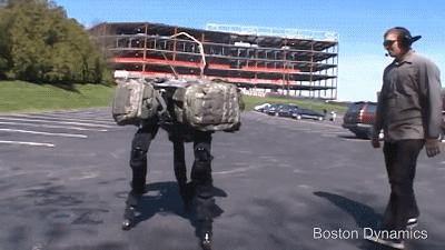 遭遇百般霸凌后,机器人竟将枪口对准人类